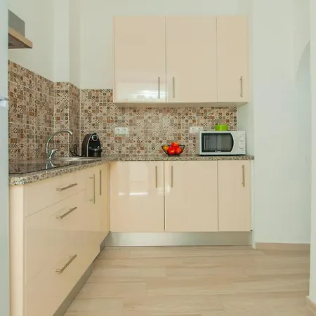 A46 - Oliveira Downtown Apartment Lagos Exterior photo