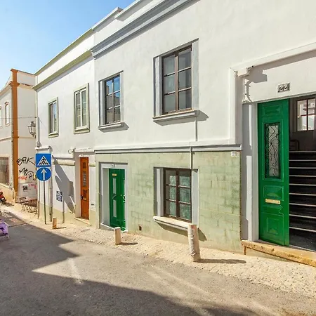 A46 - Oliveira Downtown Apartment Lagos Exterior photo